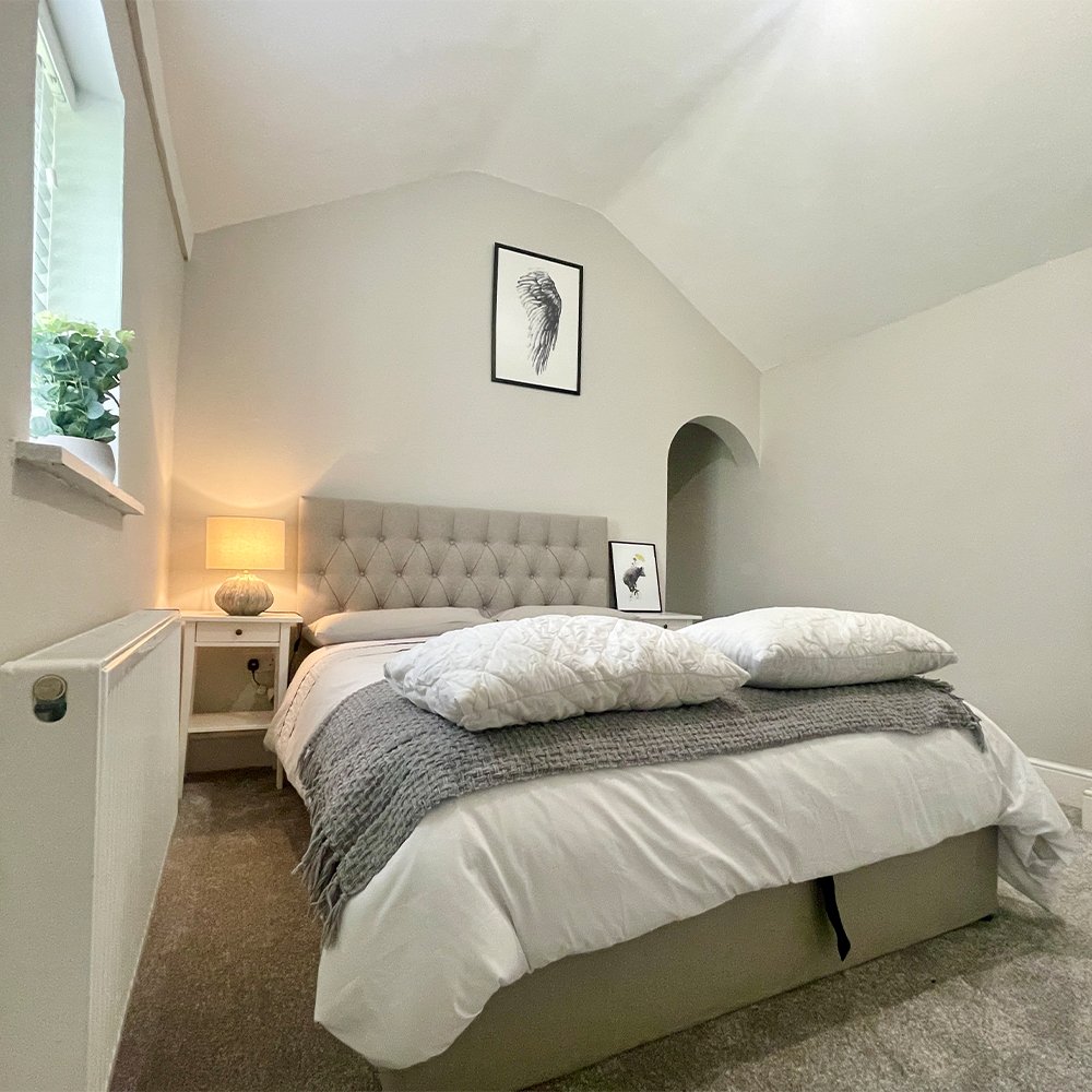 Serviced-Accommodation_0000_Bedroom 1