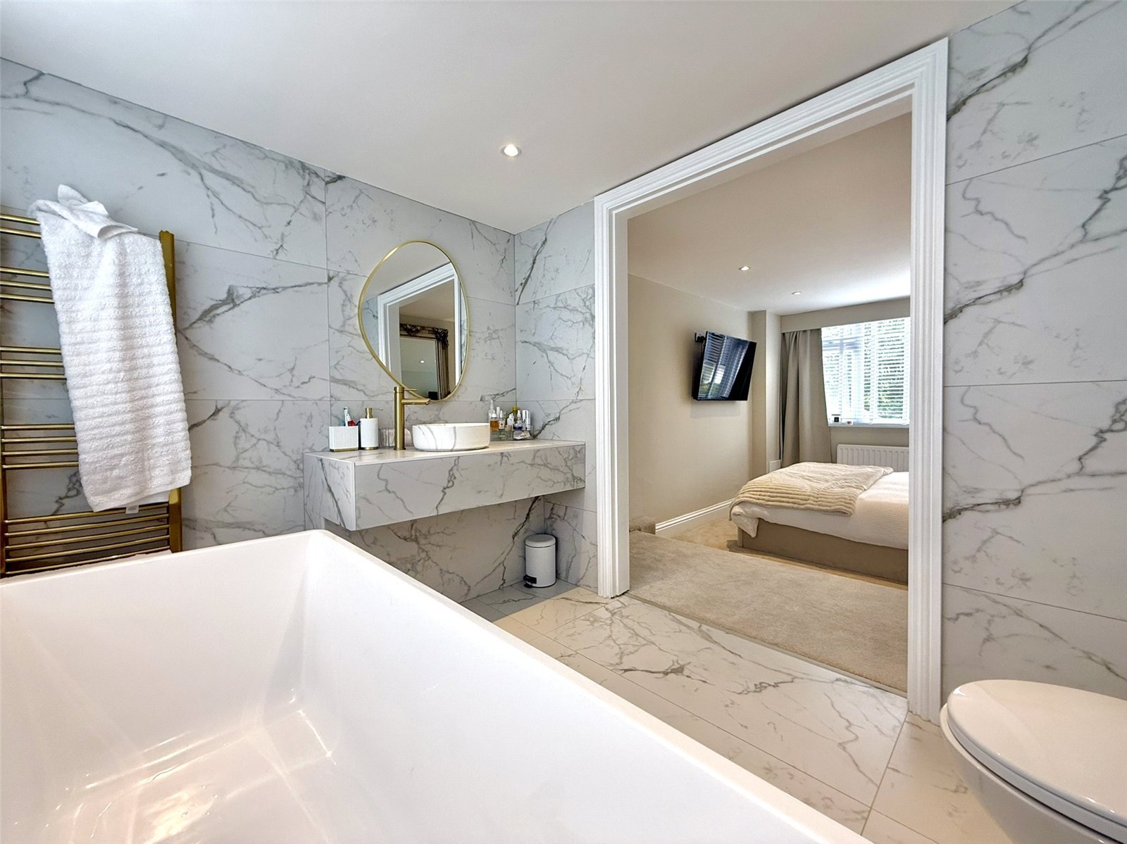 Master En-Suite