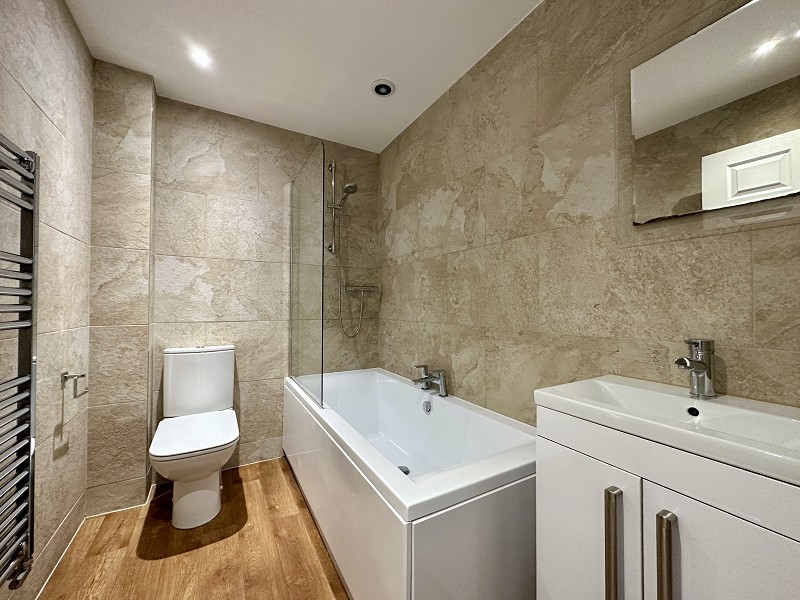 800